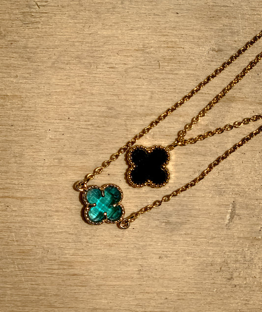 Four leaf necklace