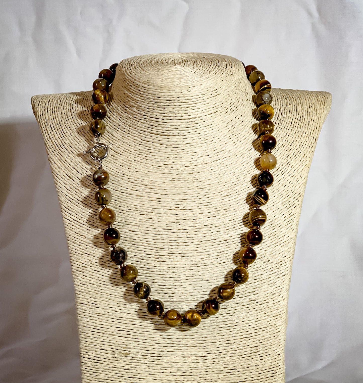 Ochi Di Tigri necklace